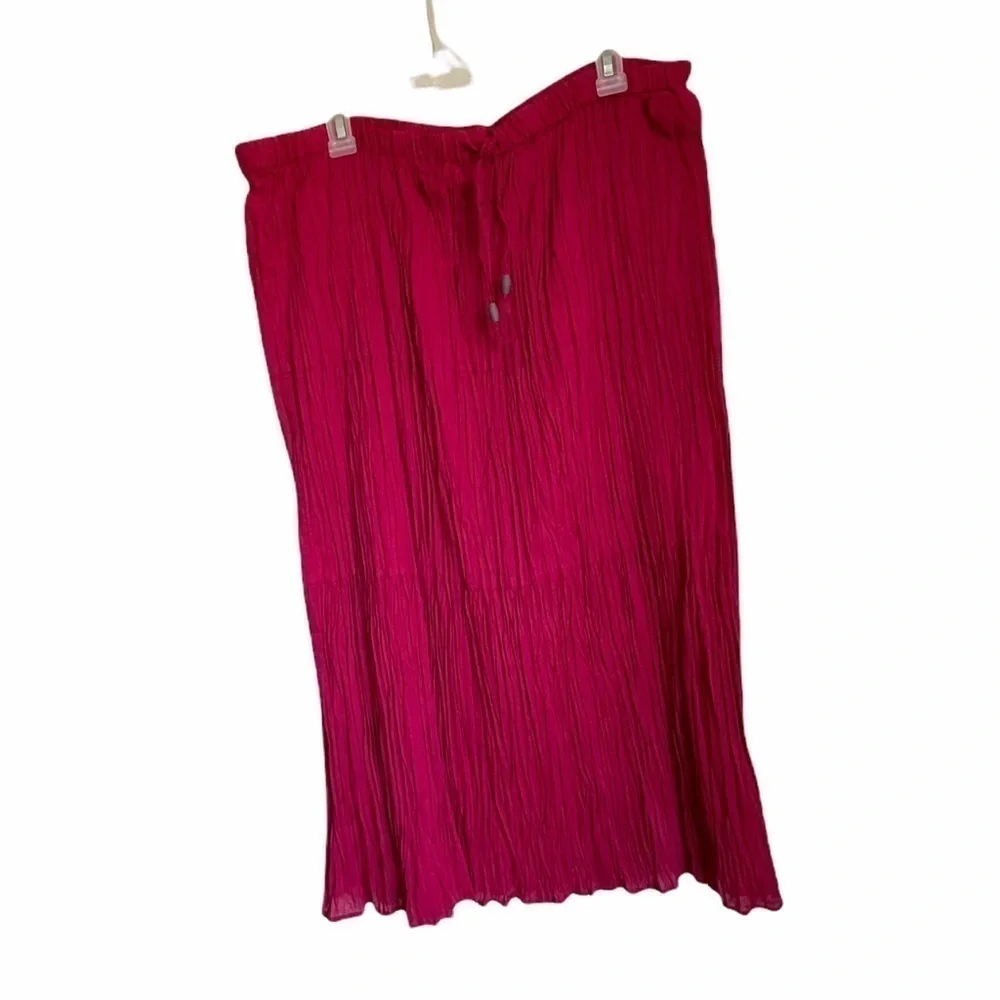 NWT-White Stag Crinkle Burgundy Skirt. Size Large 12-14 - Picture 3 of 8